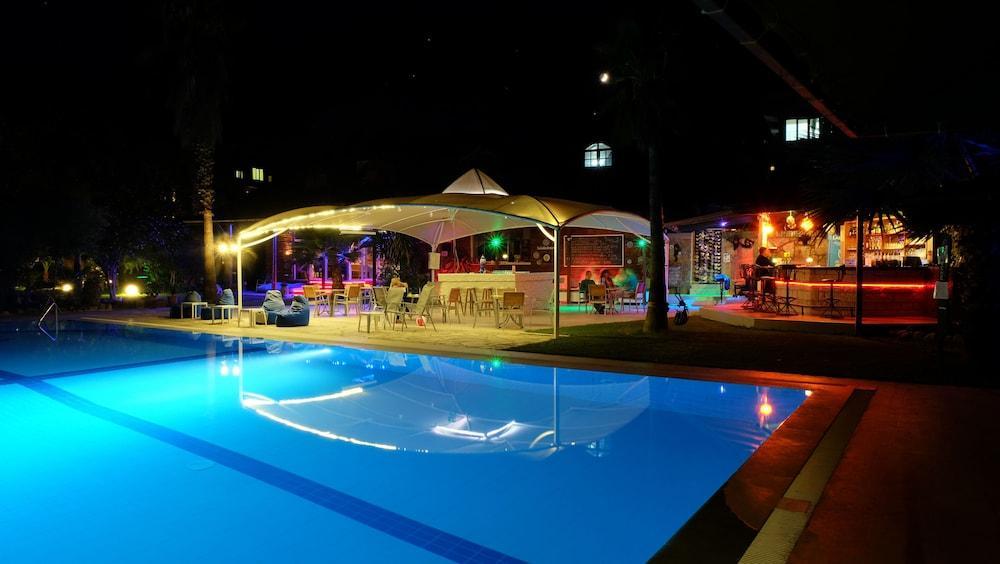 Erendiz Garden Hotel Kemer Exterior photo